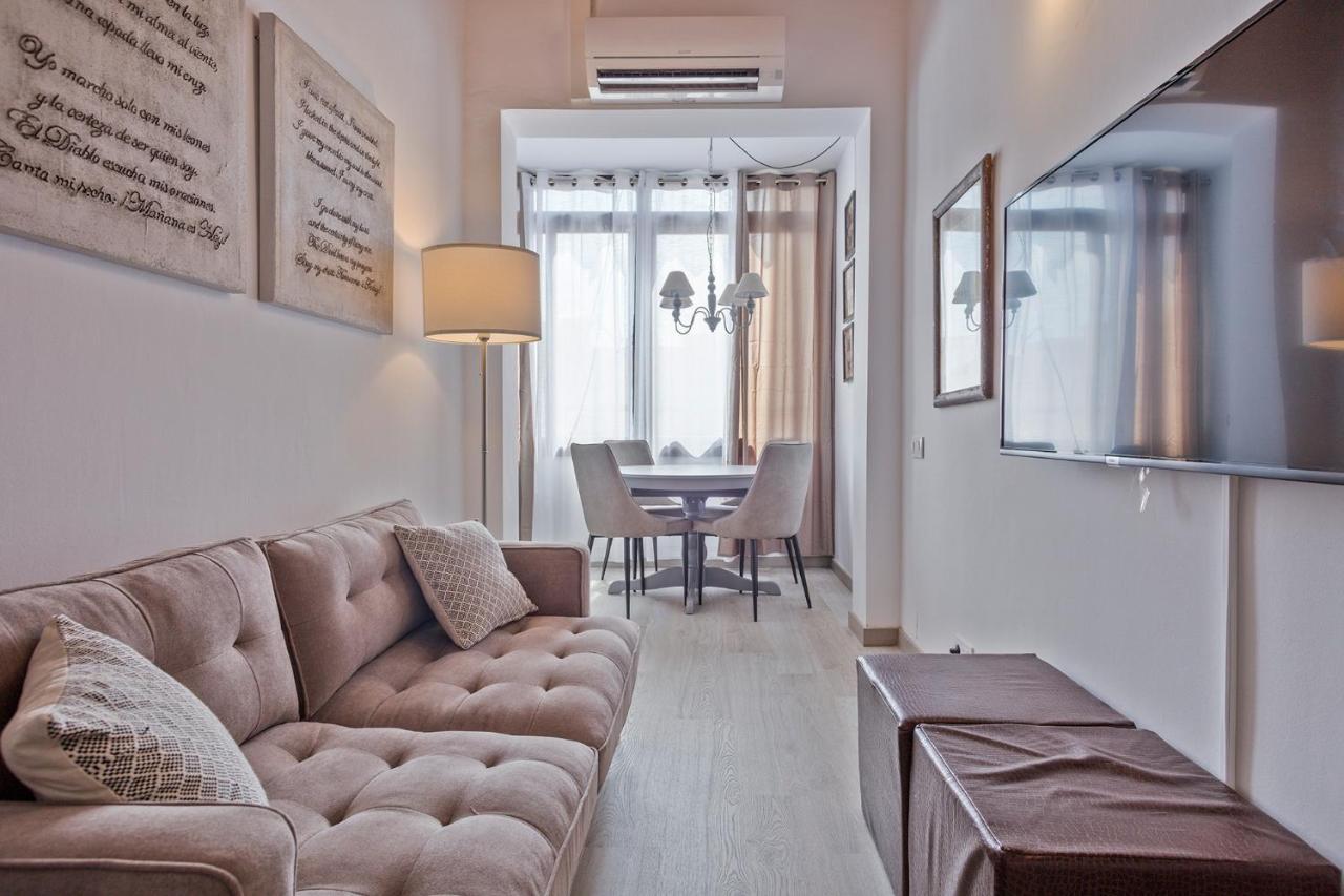 Alcam Books Apartment Barcelona Ngoại thất bức ảnh
