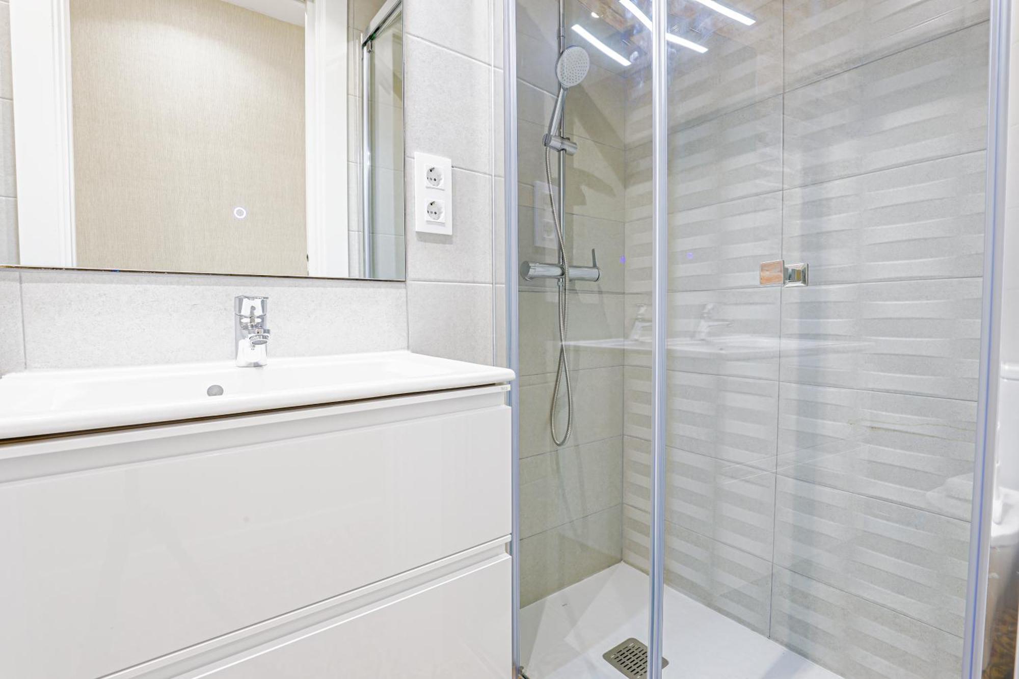 Alcam Books Apartment Barcelona Ngoại thất bức ảnh