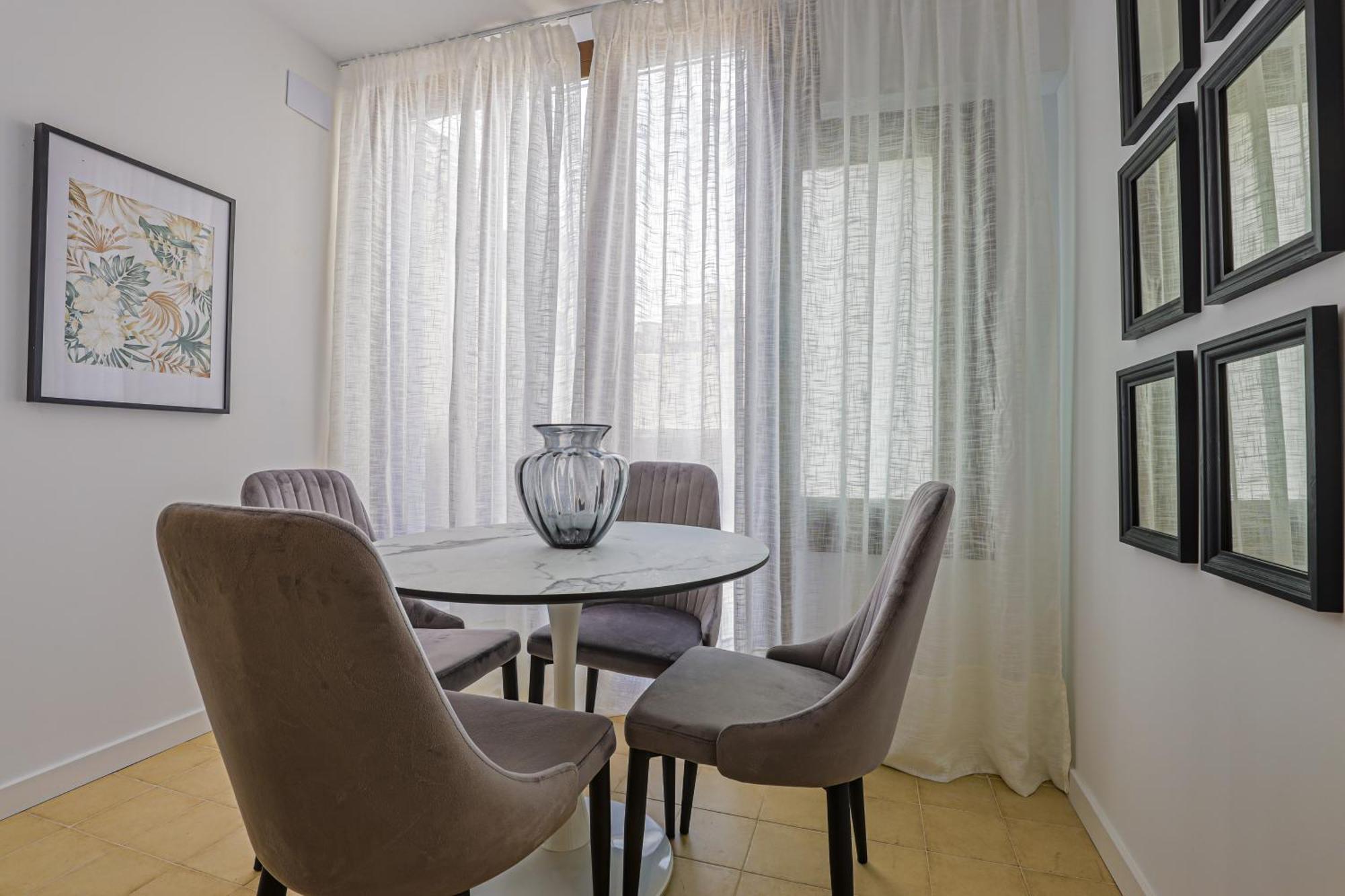Alcam Books Apartment Barcelona Ngoại thất bức ảnh